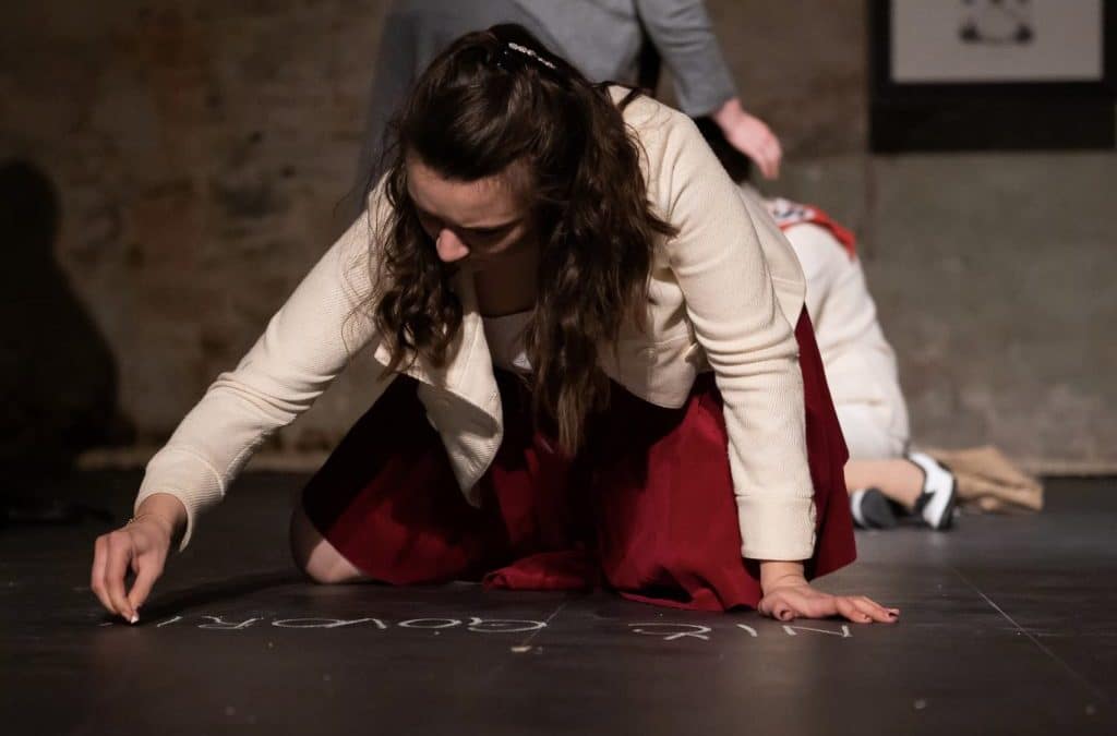 Slava Klavora – Spomenik