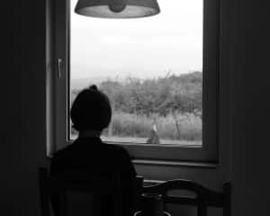 Povabilo k sodelovanju pri snemanju dokumentarnega filma o osamljenosti