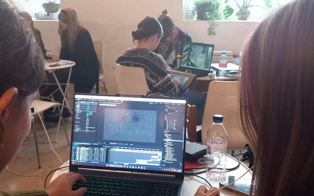 Projekt DigiPlay: Do digitalnih kompetenc skozi igro