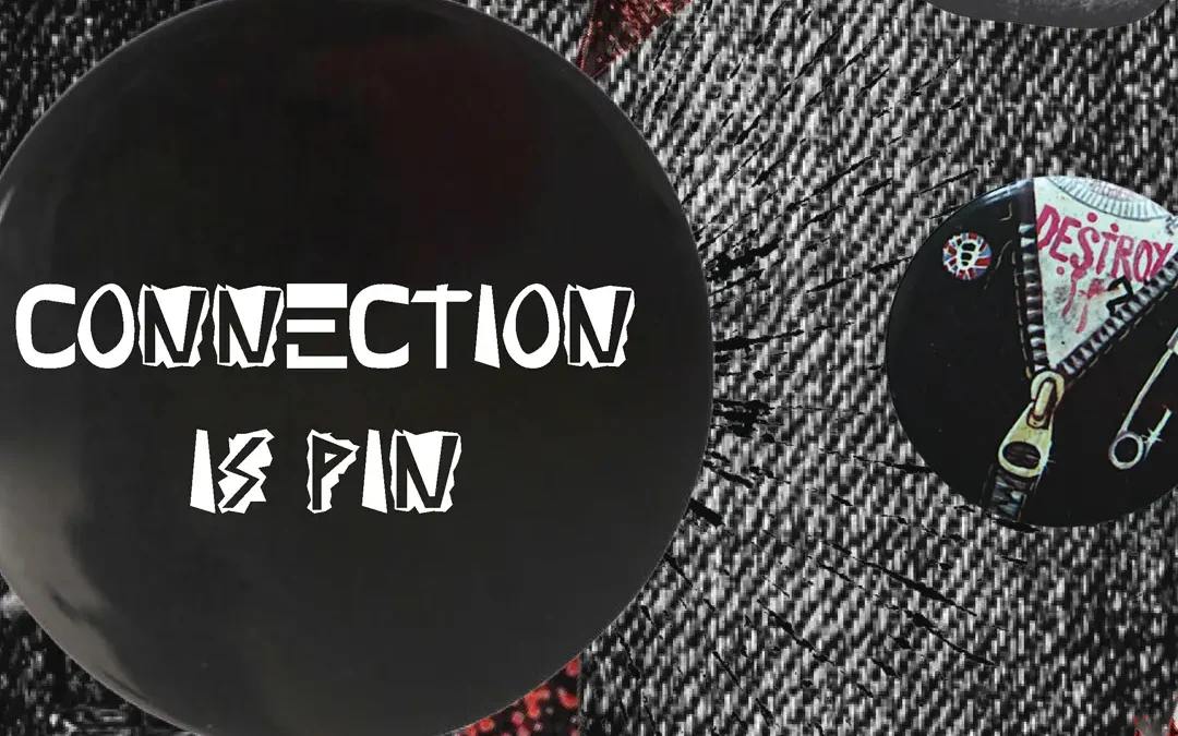 Connection is pin – razstava na sprehodu